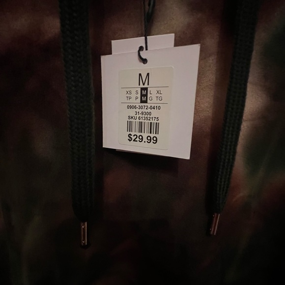 Sweater - Picture 3 of 3